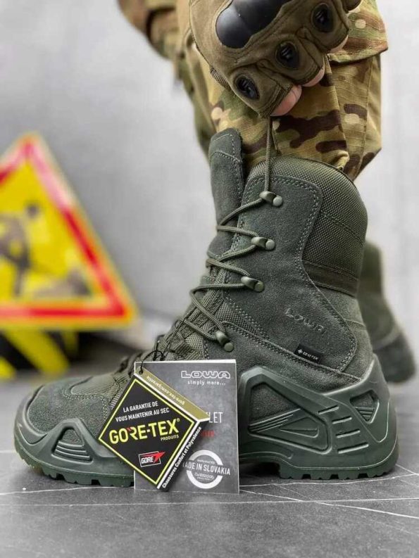 Lowa Desert Waterproof Outdoor High Top Tactical Boots