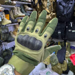 High Quality Full Finger Tactical Gloves Kenya with Carbon Fiber Knuckles