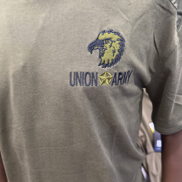 Tactical Utility T-Shirt – Comfortable Outdoor Style with Shoulder Pockets