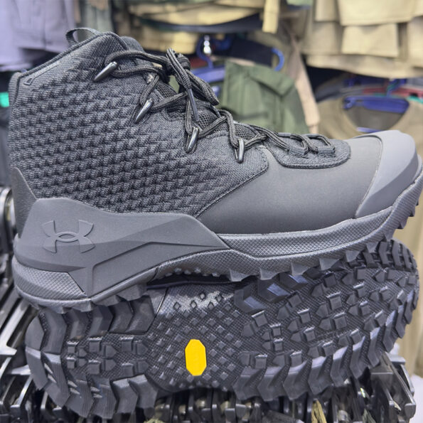 Under Armour Outdoor Boots – Lightweight, Durable & High-Performance Footwear (Black)